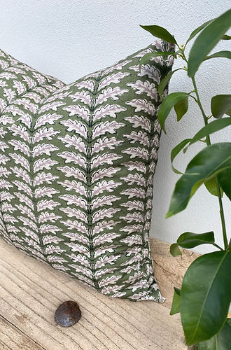 green-cushions