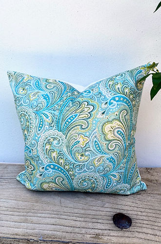 45cmx45cm-paisley-mint-green-cushion