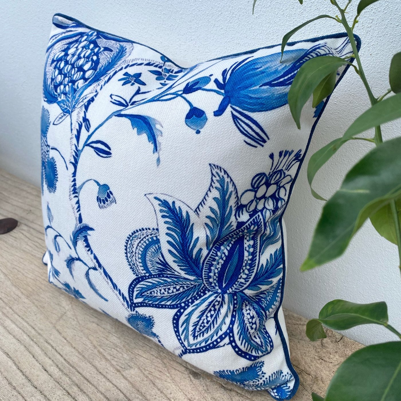 45x45 Coastal Floral Blue and White Cushions