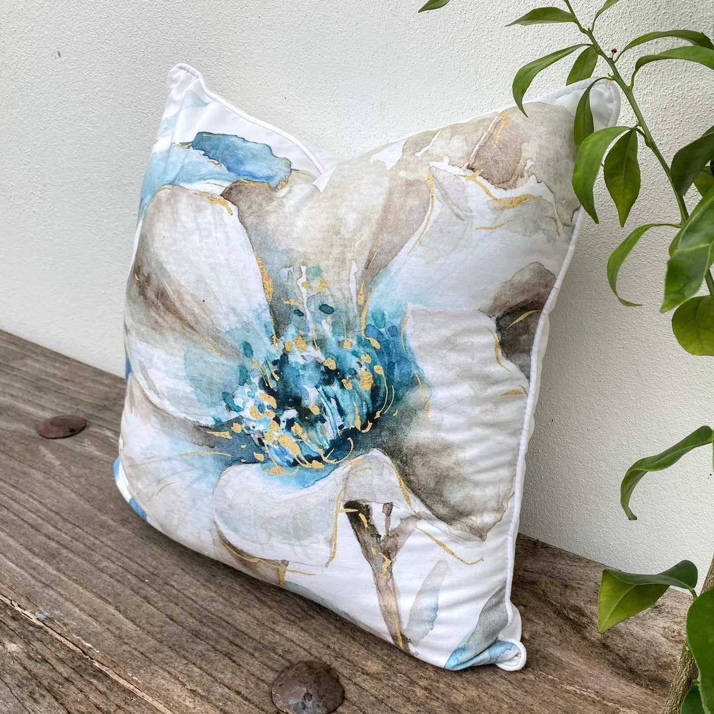 45x45  Watercolour Light Blue Floral Cushion Cover