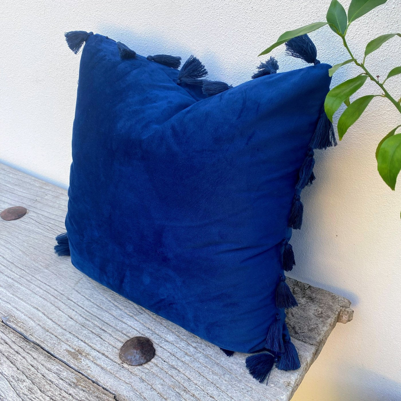 45x45 Navy Blue Tasselled Velvet Cushion Cover