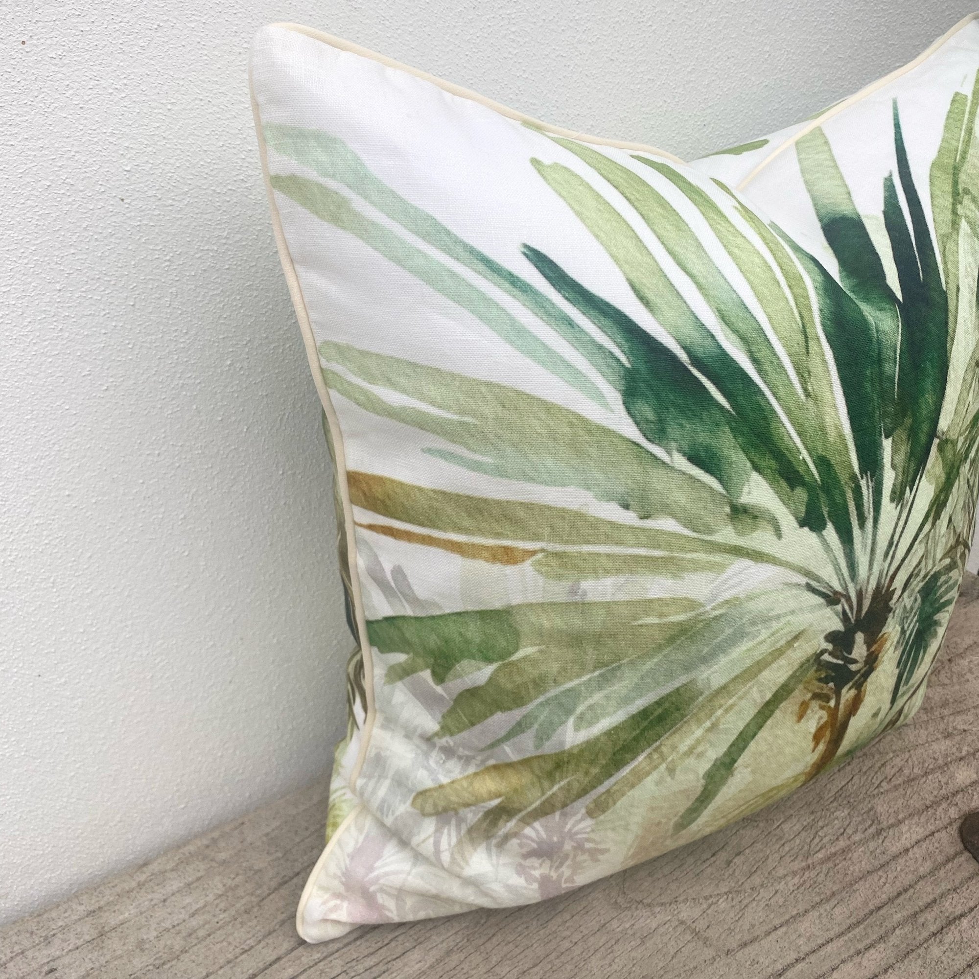 Beautiful Green Linen 45x45 Tropical Palm Cushion