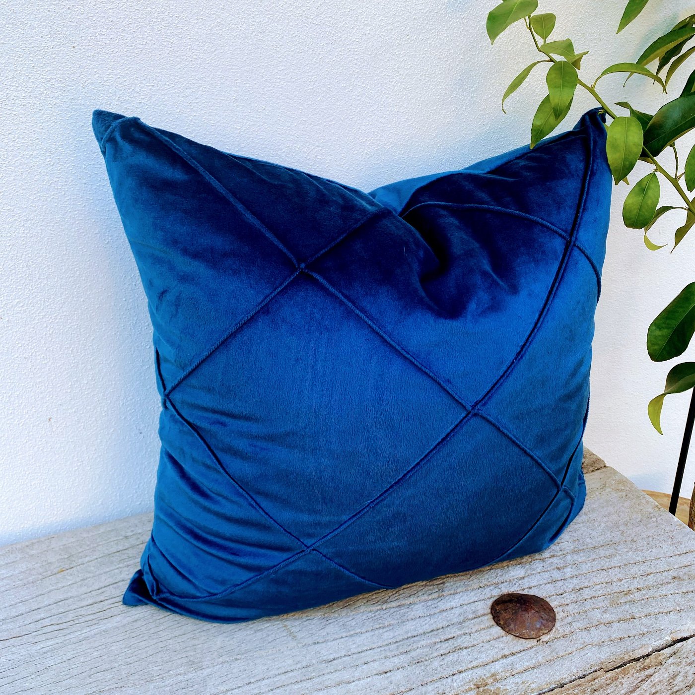 45x45cm Dark Blue Patterned Velvet Cushion