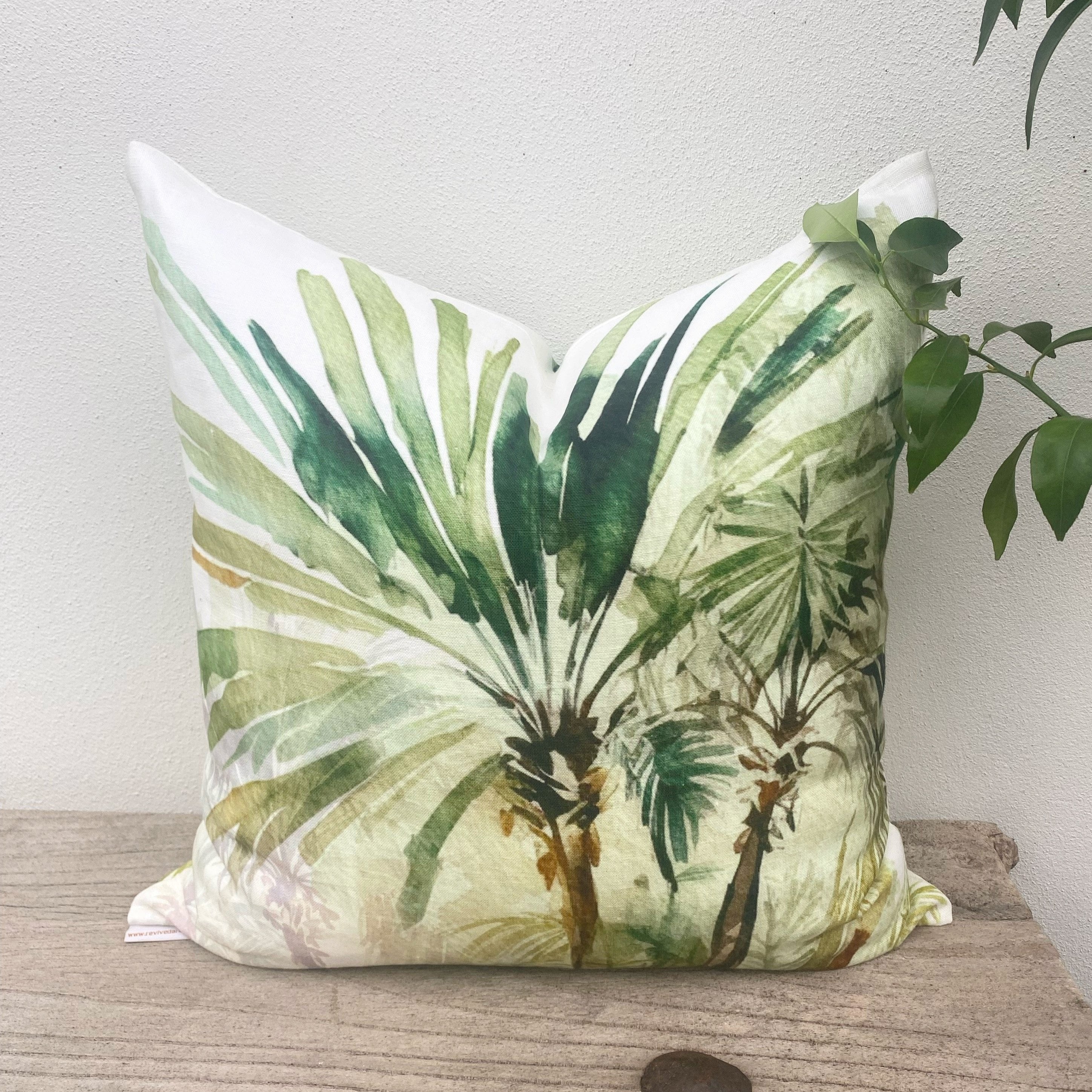 Bahamas-sun-green-linen-45cm-palmtree-cushion