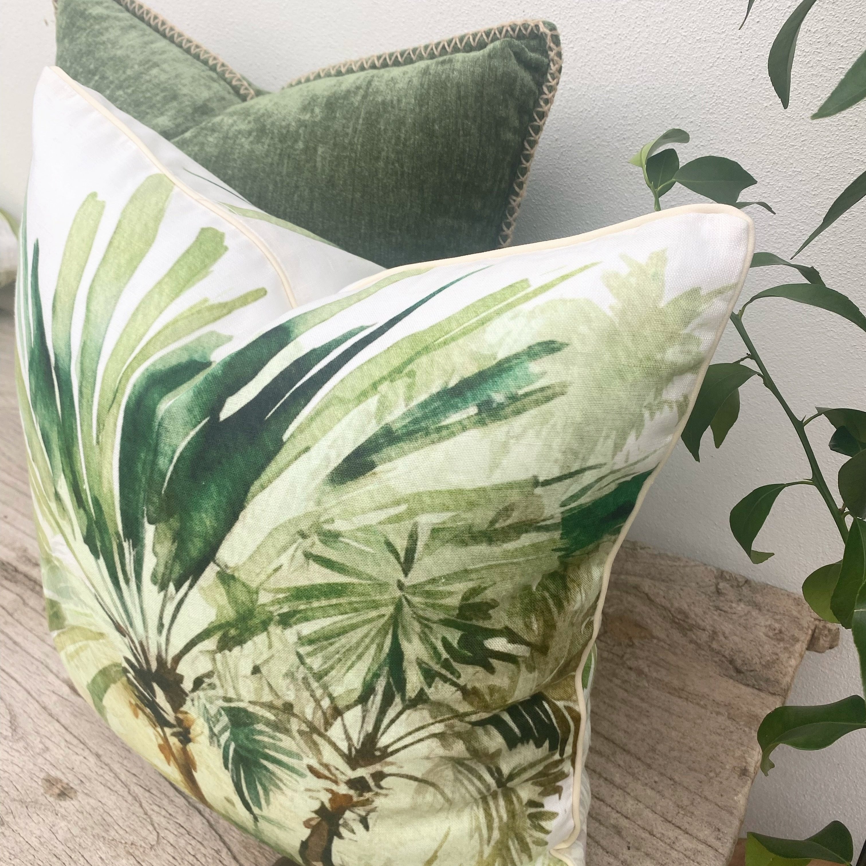 Serene-tropical-palm-tree-green-linen-cushion