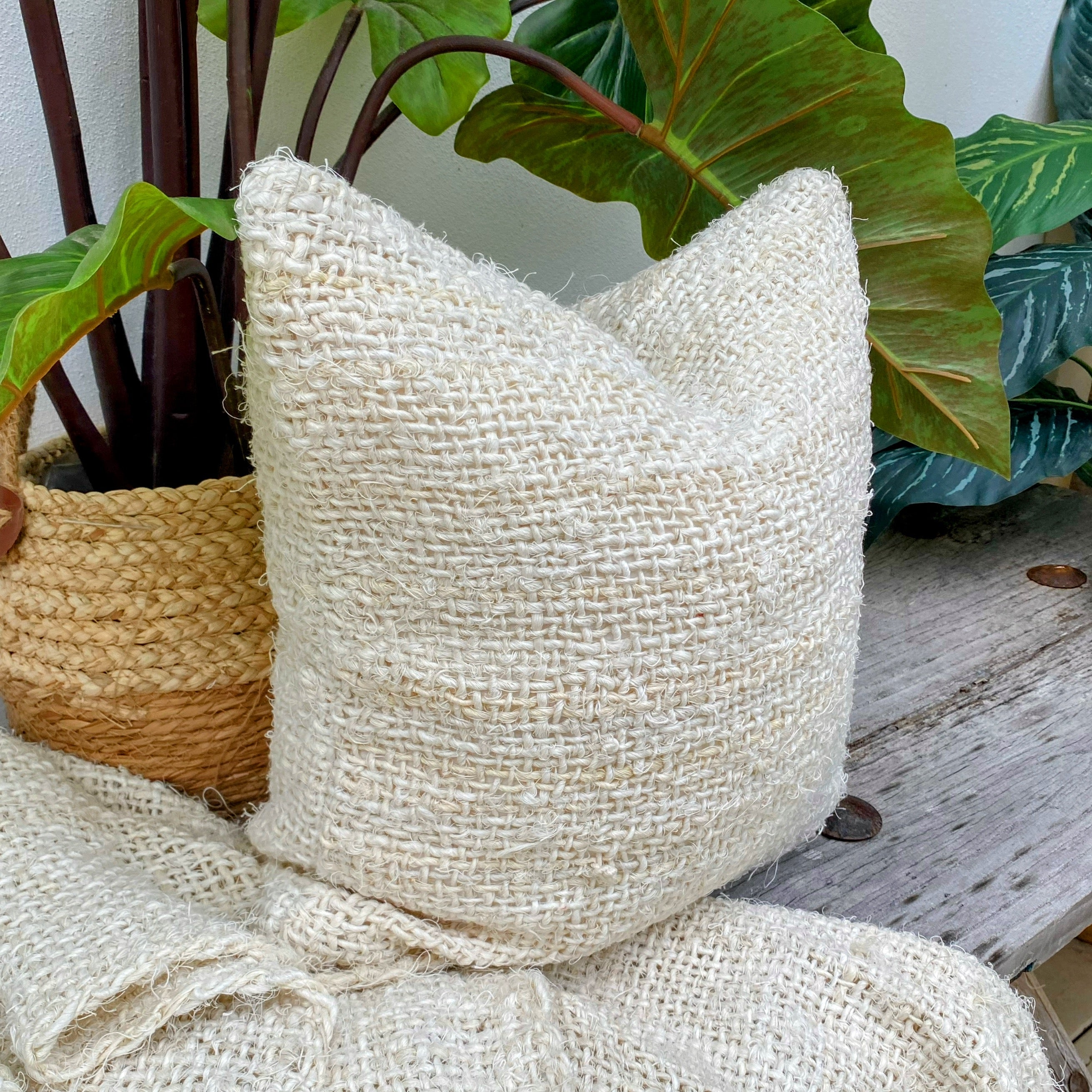 Handmade Recycled Linen Coarse Weave Cushion - Ivory - Large - Fringed - Tula