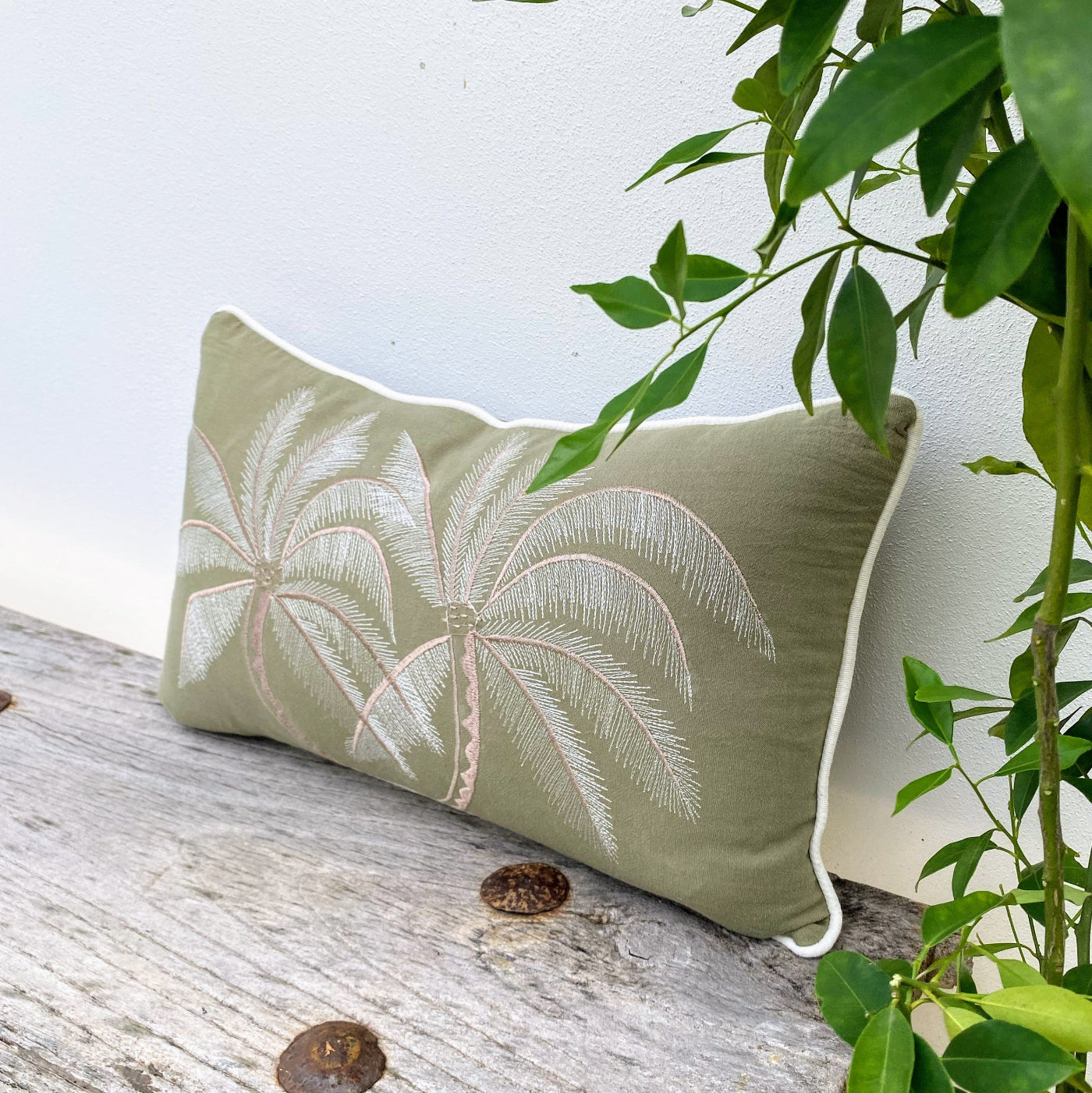 Buy Cushions Online​, We Offer Fast Shipping