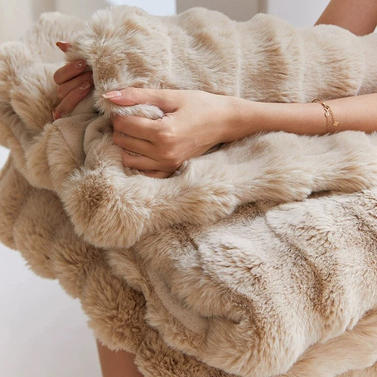 Soft and Fluffy Faux Fur Throw Blanket